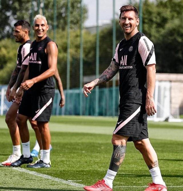 从三分线外 从三分线外